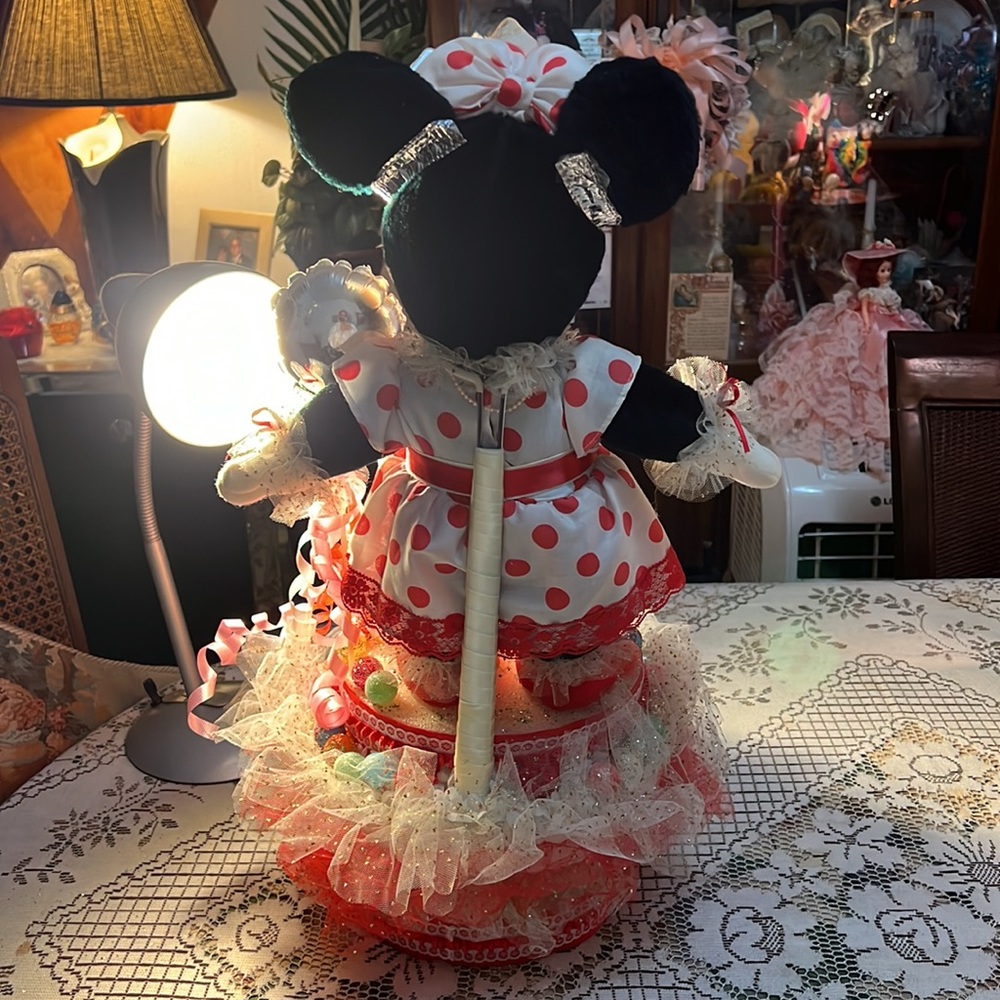 Handmade Cartoon Character Table Centerpieces - Picture 5 of 9